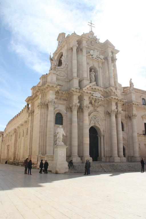 La Casa Di Ilde Al Duomo - Ortigia Holidays Syracuse Exterior foto