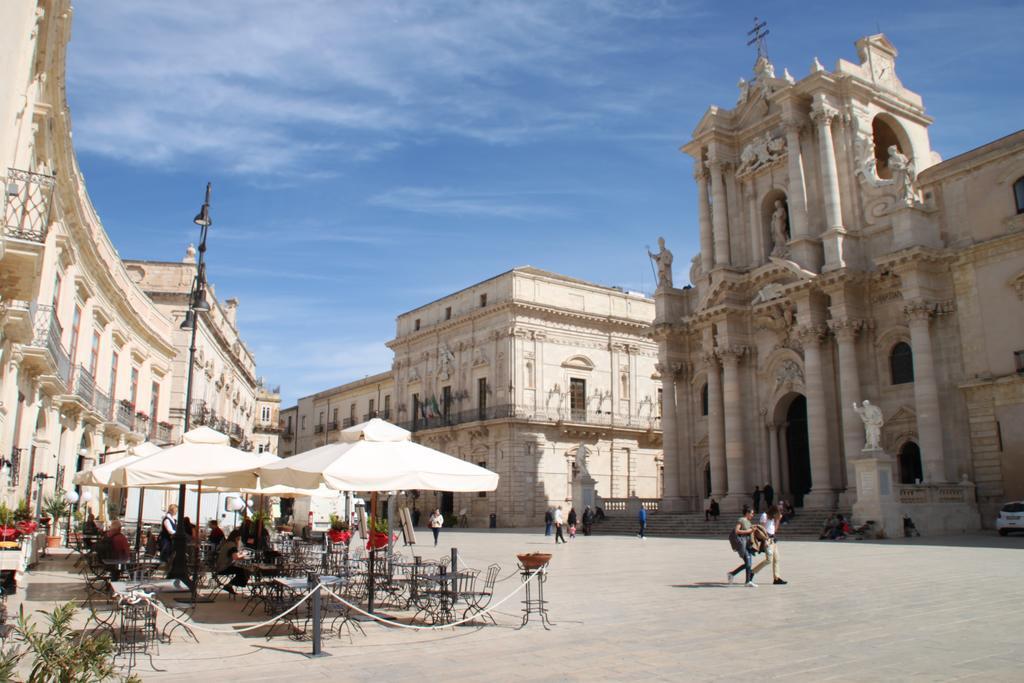 La Casa Di Ilde Al Duomo - Ortigia Holidays Villa Syracuse Exterior foto