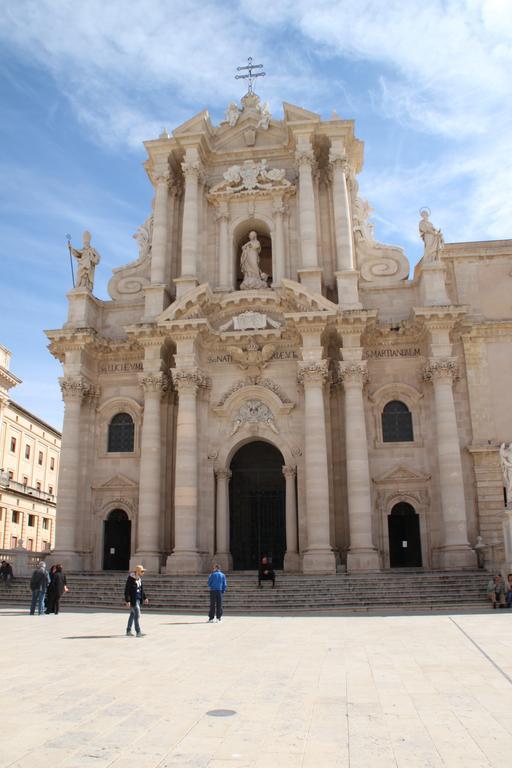 La Casa Di Ilde Al Duomo - Ortigia Holidays Villa Syracuse Exterior foto